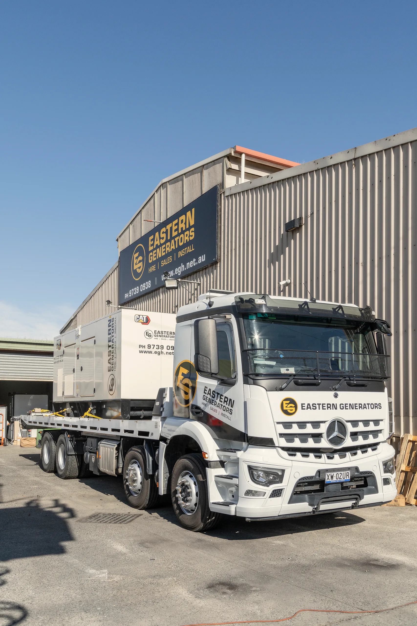 An Eastern Generators prime mover loaded out for a large generator move
